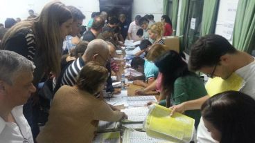 El escrutinio definitivo concluyó el jueves 30 pero el resultado se publicó el jueves 7.