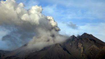 En los últimos días las autoridades permitieron el acceso controlado a pobladores que fueron evacuados tras el primer estallido del volcán.