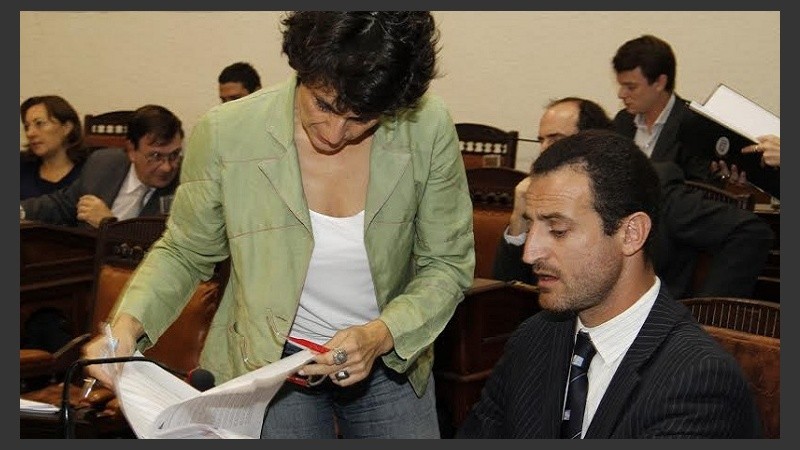 Los ediles Norma López y Roberto Sukerman.