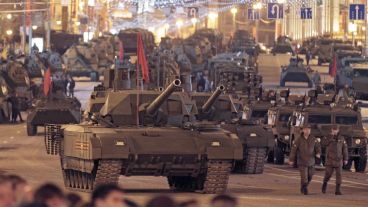 Rusia: ensayo del desfile militar del próximo sábado para conmemorar un nuevo aniversario de la Segunda Guerra Mundial.