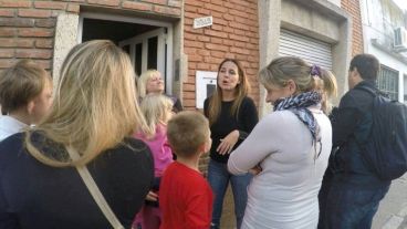La candidata a intendenta del PRO se reunió con los vecinos del barrio Agote.