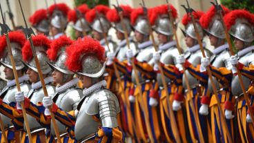 La Guardia Suiza es el ejército más pequeño del mundo: alrededor de 100 soldados.