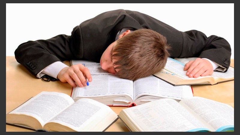 El hecho de no tener una buena calidad de sueño se relaciona con padecer somnolencia diurna.