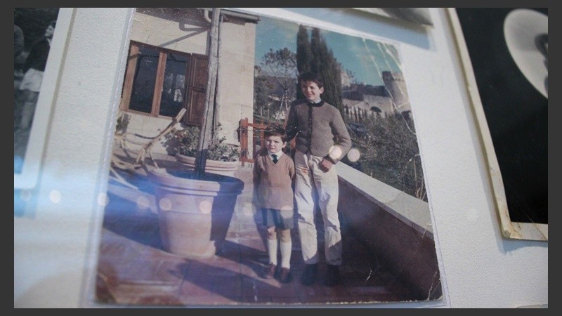 Un Luca Prodan de pequeño en su casa natal.