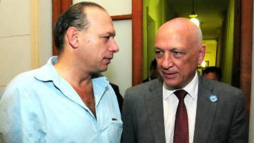 Berni llegó a Santa Fe para acordar el regreso de gendarmes.