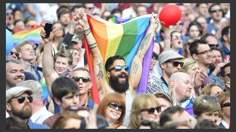 Tras conocerse los resultados, miles de personas festejaron en Dublin.