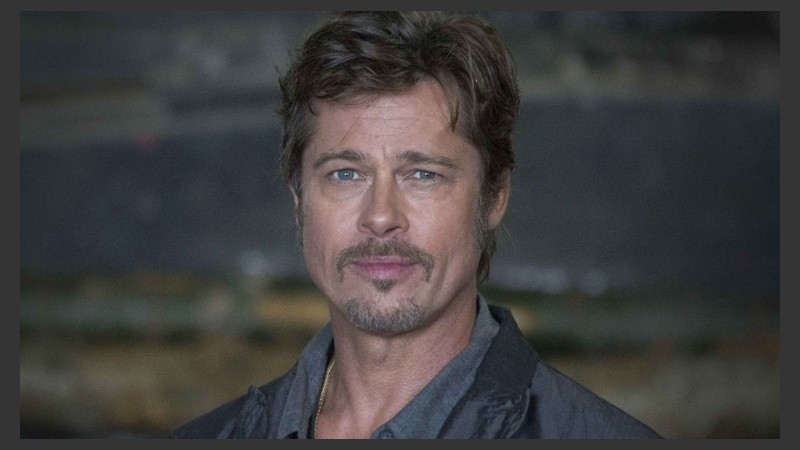 Brad Pitt en la portada de revistas sensacionalistas.