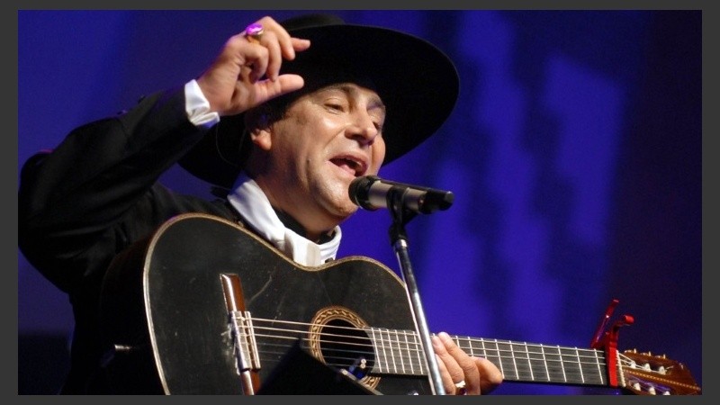 Palavecino quiso aclarar y oscureció. 