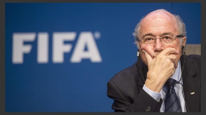 Blatter, cada vez más complicado.