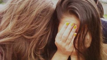 Un hombre violó una orden judicial y agredió a su ex mujer e hija.