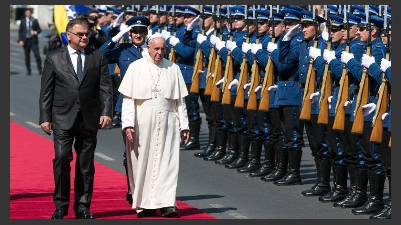 Francisco en su visita oficial a Sarajevo.