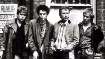 Cuatro simples y un disco de estudio pusieron a la banda formada en Londres, en 1975, en las cabezas de varias generaciones.