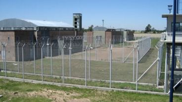 "No recuerdo que haya pasado (algo como esto) en la historia del servicio penitenciario de Santa Fe", dijo el director del área.