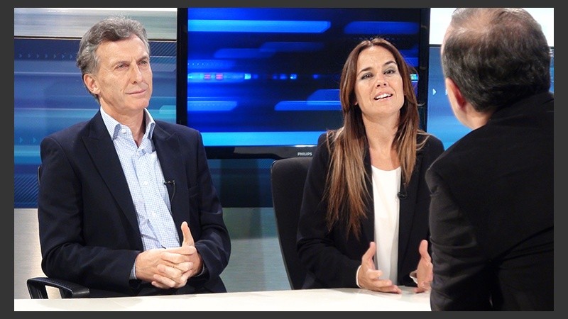Anita Martínez y Mauricio Macri en los estudios del Tres.