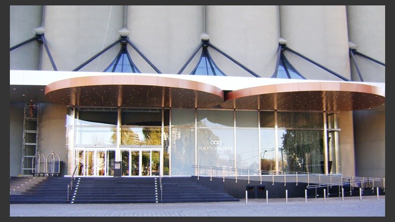 Imponente desde la entrada.