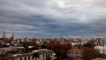 Nublado y con alerta vigente en Rosario.