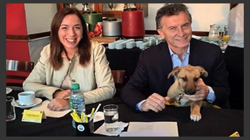 Mauricio y Macri en una de las fotos publicadas. 