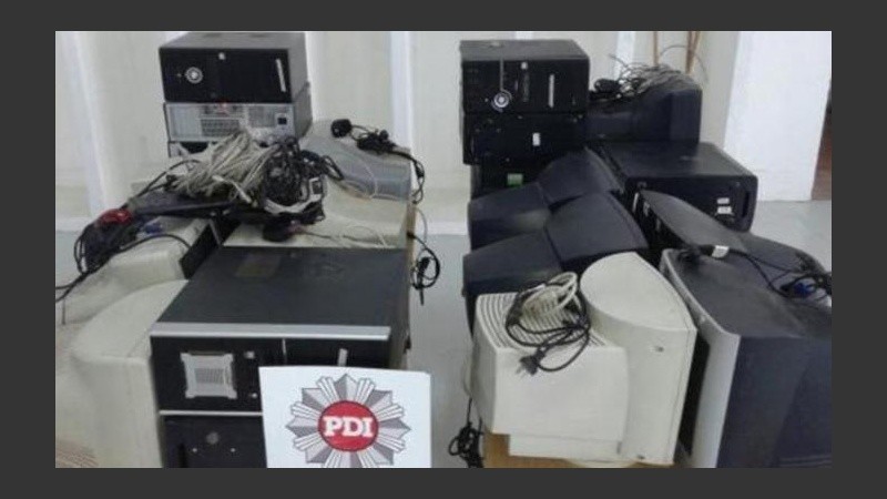 El material secuestrado establecerá el alcance de las comunicaciones del hombre.