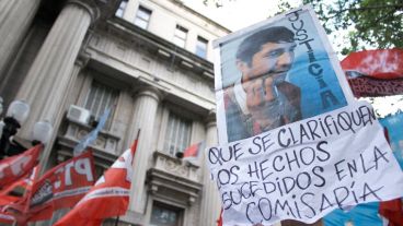 Familiares y amigos de Franco denuncian que "lo mató la policía".