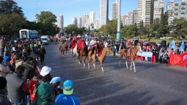 Postal del paso de caballos este sábado por la mañana.