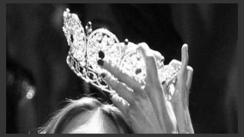 El proyecto establece que de los certámenes podrán participar mujeres a partir de los 18 años, o adolescentes de entre 16 y 17 con autorización de sus padres.