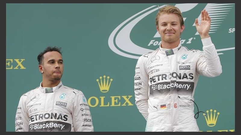 Rosberg festejó en el podio junto al segundo, Felipe Massa.