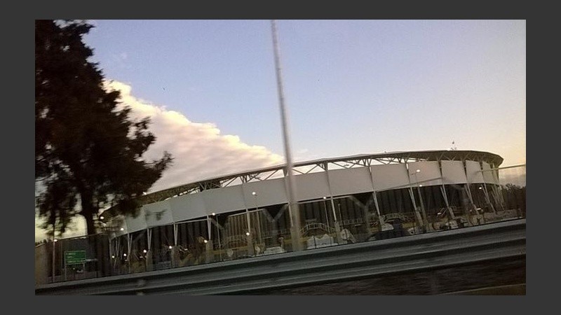 El estadio tiene capacidad para 32.000 personas.