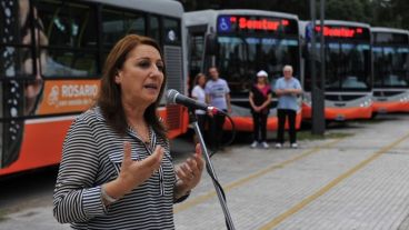 La mandataria local no descartó proponer una suba.