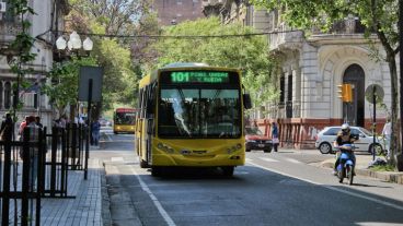 Un viaje en colectivo este año cuesta 1,65 pesos más caro de lo que se paga con una tarjeta sin contacto.