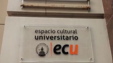 A las 19.30, se presenta No tan cuerdas, en el marco del “Ciclo de música de cámara” del Espacio Cultural Universitario, San Martín 750. Entrada gratis.