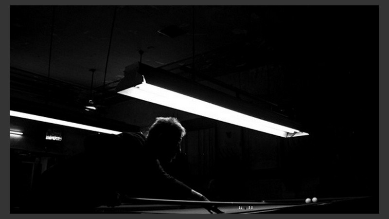 Hasta las 20 se puede visitar la muestra fotográfica “Billares. Un Blues Rosarino”, de Florencia Vizzi. En el hall del CAR, Chacabuco 1371. Gratis.