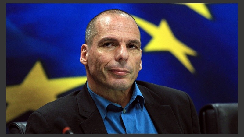Varoufakis: “El referéndum quedará en la historia como el único momento en el que una pequeña nación europea se levantó contra el esclavismo por deuda