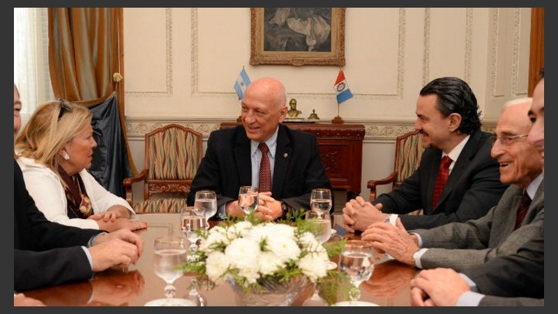 Septiembre de 2014. Carrió en una visita a Bonfatti y junto a Zabalza, cuando eran aliados.