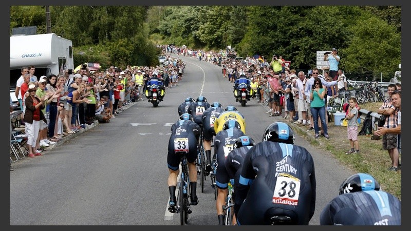 Este martes se corría la etapa décima que consta de 167 kilómetros. Aún faltan completar 11 tramos. (EFE)