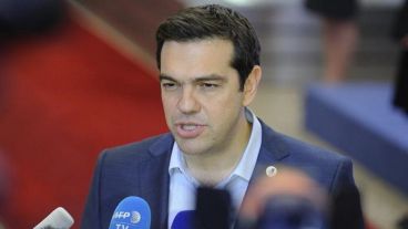 El primer ministro griego ahora debe convencer en su país del ajuste.