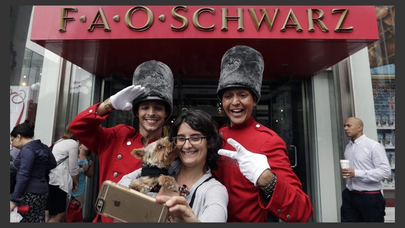 Cierra una de las jugueterías más famosas del mundo en el corazón de Nueva York. (EFE)