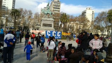 Es la primera manifestación que hacen en la plaza San Martín.