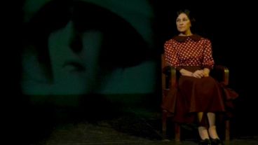 A las 20, la obra “Alicia Moreau. Sueños tardíos”, con Gloria Piñero. Dirección y dramaturgia: Walter Operto. En La Nave, San Lorenzo 1383.