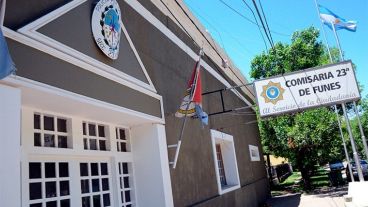 Investiga el caso personal de la comisaría local.