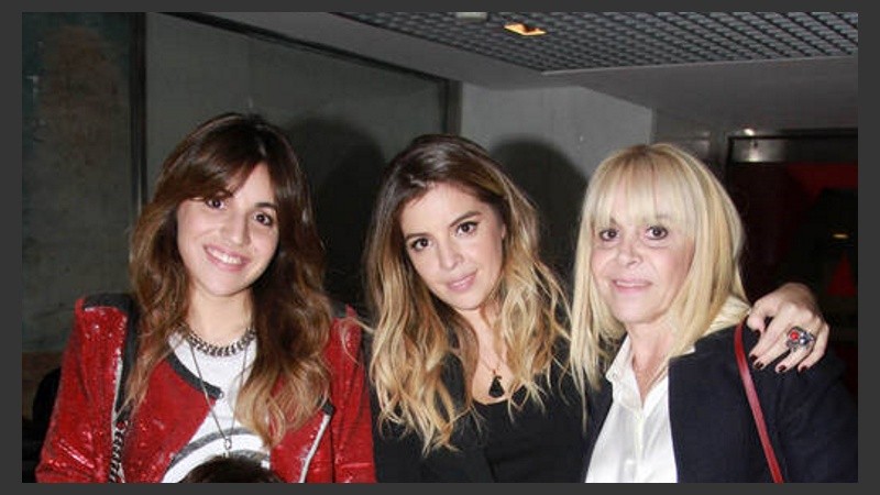 Gianinna y Dalma, las hijas del Diez con Claudia, la única mujer con la que se casó. Hasta ahora. 