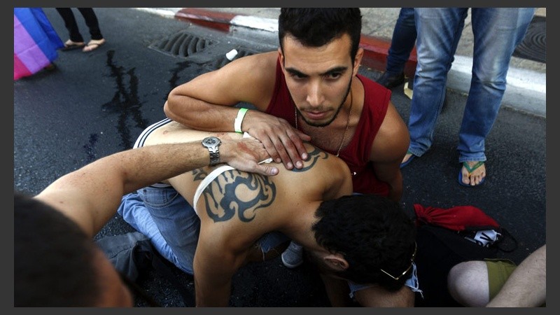 Seis heridos tras el ataque de un hombre durante una marcha del Orgullo Gay en Israel. (EFE)