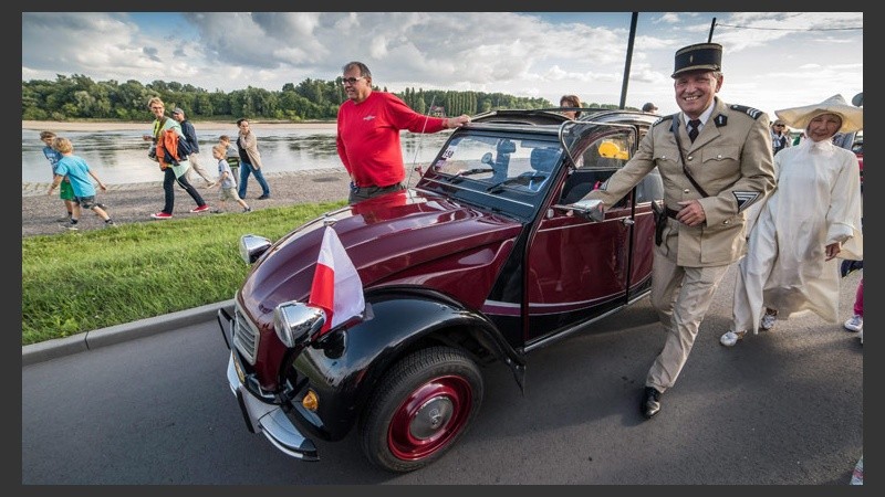 Autos de 40 países participaron del evento en la ciudad polaca de Torun. (EFE)