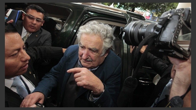 Mujica llegó a la ciudad de Guatemala para participar de un Foro de Economía Regional organizado por la Fundación Esquipulas.  (EFE)