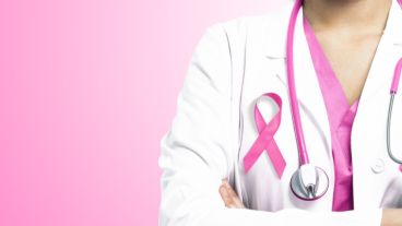 Una maestría en Mastología de la UNR forma profesionales con desarrollo multidisciplinario integrador sobre el cáncer mamario.