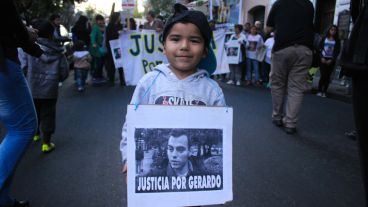 Se realizó una nueva marcha para pedir justicia por Gerardo Escobar. (Alan Monzón/Rosario3.com)