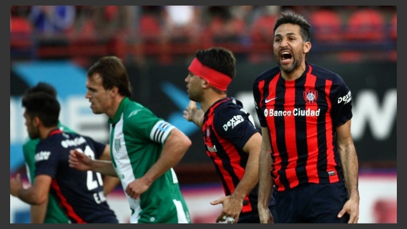 Yepes grita. El Ciclón dejó escapar dos puntos en la lucha por el título.