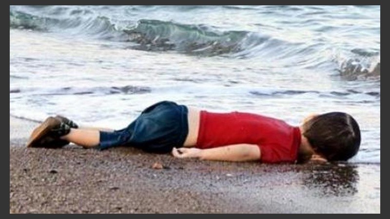 La imagen del pequeño Aylan Kurdi que sacudió al mundo.