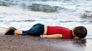 La imagen del pequeño Aylan Kurdi que sacudió al mundo.