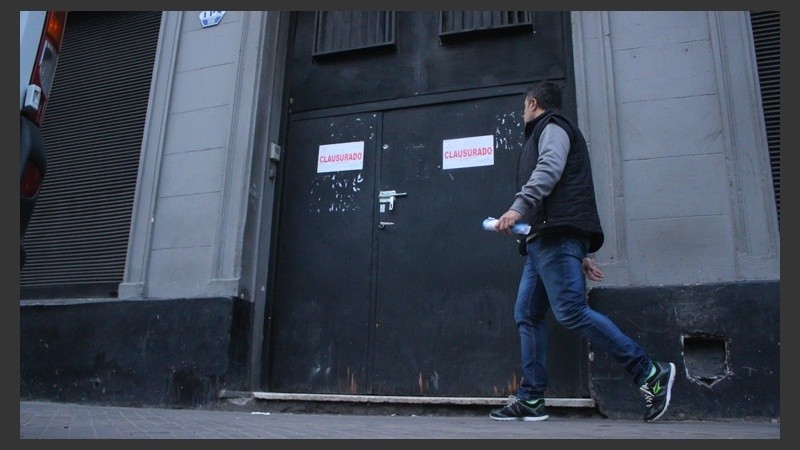 La Tienda con fajas de clausura desde el 25 de agosto, no reabrirá.