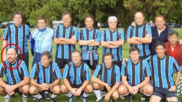 Sarjanovic, con el equipo en el que jugaba en el Jockey.